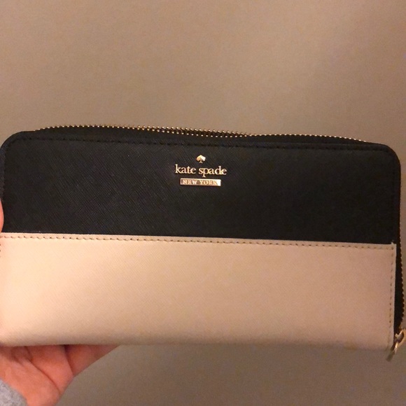kate spade Handbags - Kate Spade Wallet